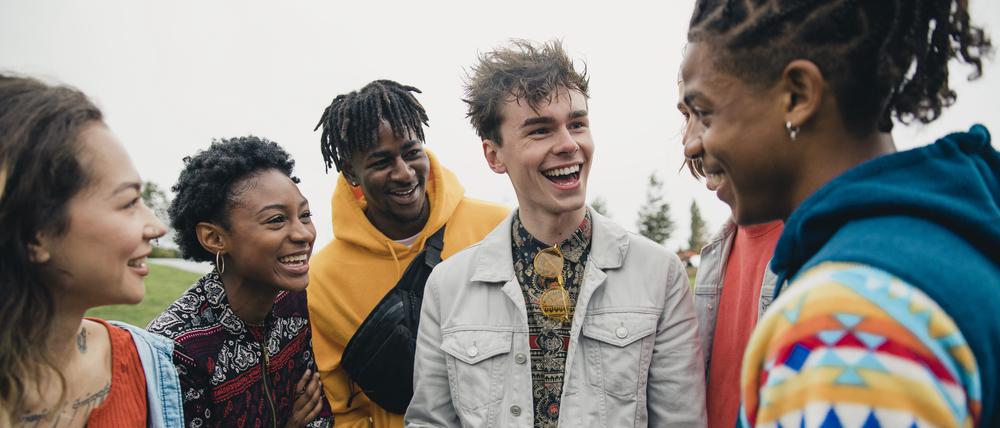 Junge Menschen haben oft ein umfangreiches Vokabular, mit vielen Wörtern, die Erwachsene nicht verstehen.