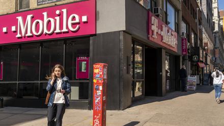 T-Mobile USA muss sich nach der Fusion mit dem Rivalen Sprint neu strukturieren. 