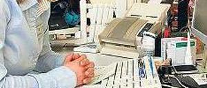 Vorne. Mitarbeiter wie Sarah Lindenberg bringen das Amt an die Spitze. Foto: dpa