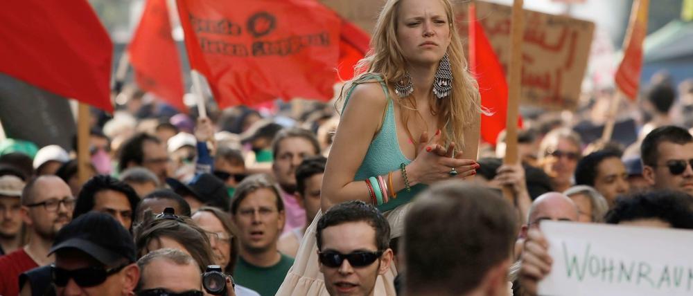Super-Demokraten oder potenzielle Randalierer? Die Sichtweisen auf Demonstrierende am 1. Mai gehen auch in diesem Jahr weit auseinander.