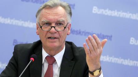 BKA-Chef Jörg Ziercke befürchtet eine steigende Gefahr islamistischer Terroraktionen.