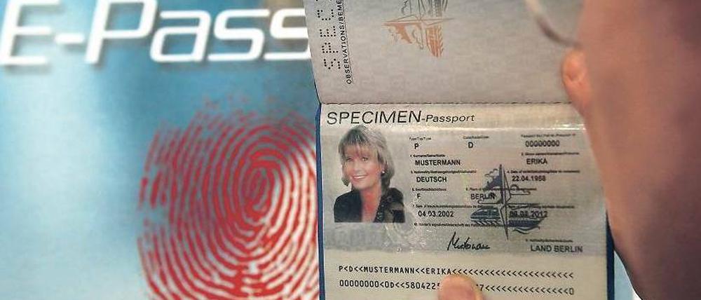 Fingerspitzengefühl. Zengs Firma Idencom hat sich auf die Digitalisierung von Fingerabdrücken spezialisiert. Foto: picture-alliance/dpa