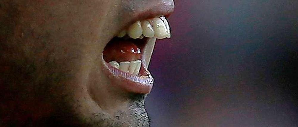 Ein Gebiss hält die Insel in Atem: Die Zweiten von Liverpool-Stürmer Luis Suárez.