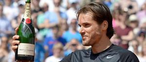 Prost. Thomas Haas nach seinem Titelgewinn in München.
