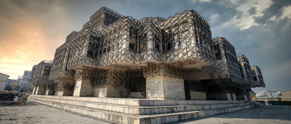 BIennale in Pristina – Kunst für den Strukturwandel.