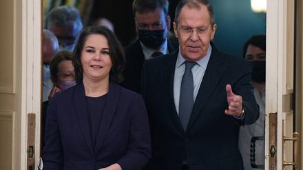 Bundesaußenministerin Annalena Baerbock bei ihrem Moskau-Besuch mit Russlands Außenminister Sergej Lawrow