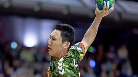 Japanisch für Anfänger: Kohei Narita traf für die Füchse gegen Wetzlar.