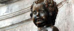 Das Wahrzeichen von Brüssel, das "Männeken Pis", hier in der "Version Nature". So blank ist die bronzene Statue jedoch nicht immer. 