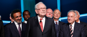 Sechs Wochen, drei Deals: Warren Buffet war eine ganze Weile passiv. Das hat sich geändert.