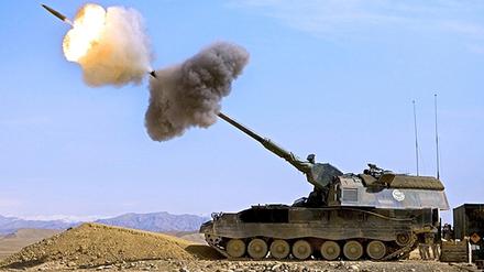 In Deutschland gebaut, aber von den Niederländern an die Ukraine geliefert: Eine Panzerhaubitze 2000 im Einsatz in Afghanistan im Jahr 2010.