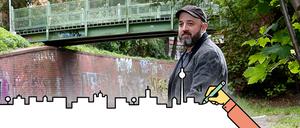 Paul Scraton, Schriftsteller, britischer Autor, Portraet in Berlin, 08.09.2020