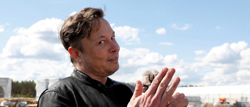 Elon Musk hat als Unternehmer große Ambitionen: Elektromobilität, Weltraumreisen und nun Twitter.