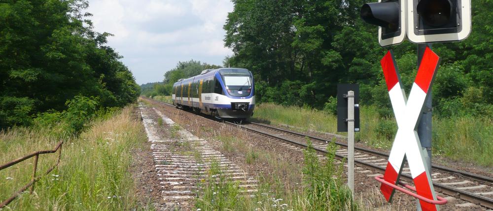 Nur ein Gleis, keine Oberleitung: Die Ostbahn, 30 Jahre nach dem Mauerfall