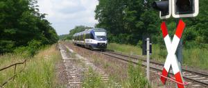 Nur ein Gleis, keine Oberleitung: Die Ostbahn, 30 Jahre nach dem Mauerfall