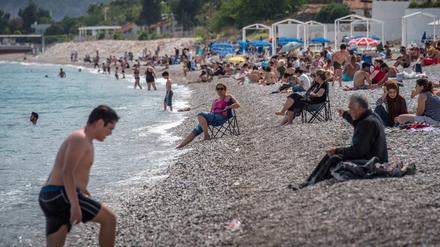 Devisen für Erdogan? An einem Strand in Antalya