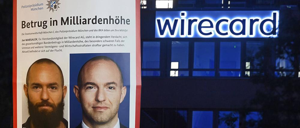 Fahndungsplakate vom ehemaligen Wirecard-Vorstandschef. Medienberichten zufolge wurde Marsalek von russischen Agenten in einem noblen Wohnviertel untergebracht.