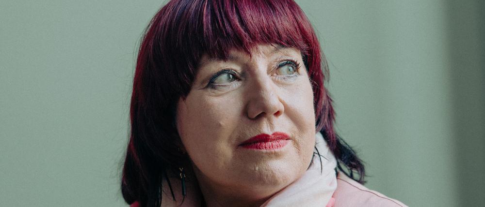 Ausgewählt als Bildungssenatorin wurde Busse Ende 2021 von Berlins Regierender Bürgermeisterin Franziska Giffey (SPD). Beide kannten sich aus Neukölln. 
