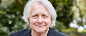 Peter Urban, Moderator und Musiker, bei einem Fototermin. Der langjährige Kommentator und Musikexperte kommentiert den Eurovision Song Contest (ESC) seit 1997.
