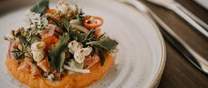 Europe, Germany, Berlin, Lichtenberg, Restaurant Hafenkueche