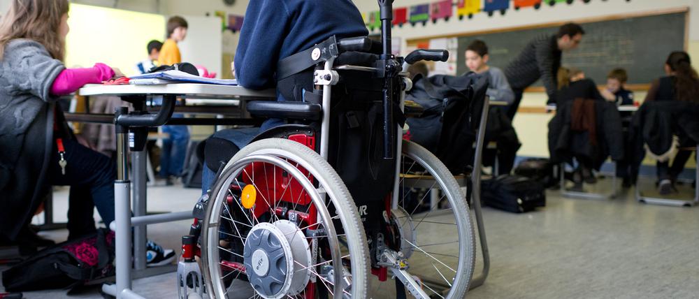 Das Berliner Bündnis für Schulische Inklusion fordert deswegen, in die Bewertung einer gelungenen Inklusion auch die „Exklusion“ miteinzubeziehen, also den Anteil der Kinder, die Förderschulen besuchen und keinen Platz in einer Regelschule gefunden haben.