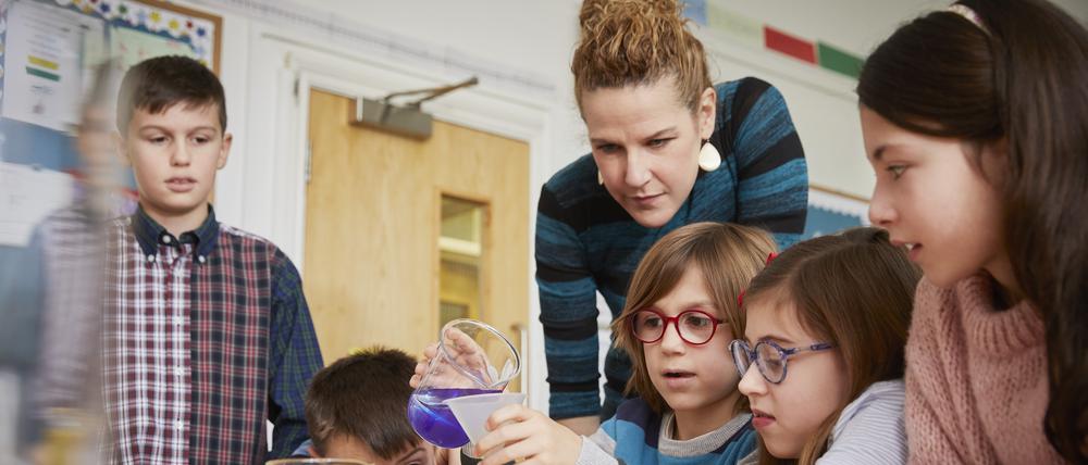 Seit zehn Jahren wächst an Berliner Schulen der Lehrkräftemangel. Durch die Pandemie hat sich die Situation noch verschärft. 
