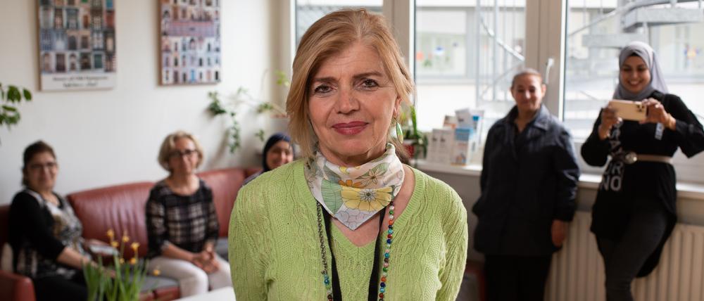 Lina Ganama ist Sozialarbeiterin und Ansprechpartnerin für arabische Frauen, die unter häuslicher Gewalt leiden. 