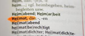 31.08.2020, Eintrag des Begriffs Heimat im deutschen Duden für Rechtschreibung, 31.08.2020, Duden 31.08.2020, Duden *** 31 08 2020, Entry of the term Heimat in the German Duden for spelling, 31 08 2020, Duden 31 08 2020, Duden 