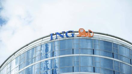 Die ING macht den Anfang. Als erste große Privatkundenbank streicht sie das Verwahrentgeld.
