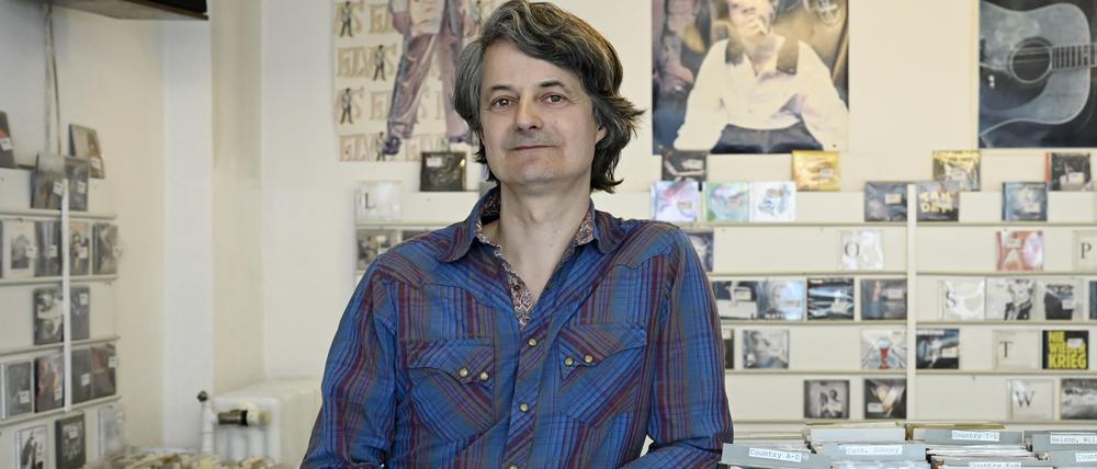 Daniel Goldmann in seinem CD-Laden „Zee Dee“ in der Brüsseler Straße in Berlin-Wedding.