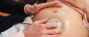 Warten auf die Wehen: Geht es dem Baby gut?