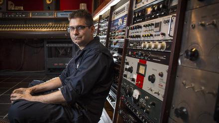 Steve Albini, Musiker und Mastermind der Band „Shellac“, in seinem Studio. (Archivbild)