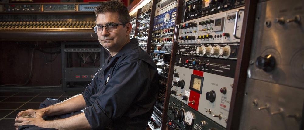 Steve Albini, Musiker und Mastermind der Band „Shellac“, in seinem Studio. (Archivbild)