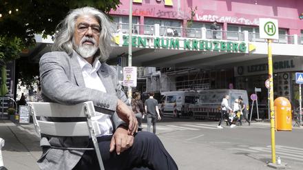 Ercan Yaşaroğlu ist Geschäftsführer des direkt an die geplante Polizeiwache angrenzenden „Café Kotti“.