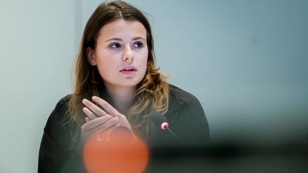 Luisa Neubauer, Klimaaktivistin, spricht bei einem Pressegespräch bei der UN-Klimakonferenz COP26.