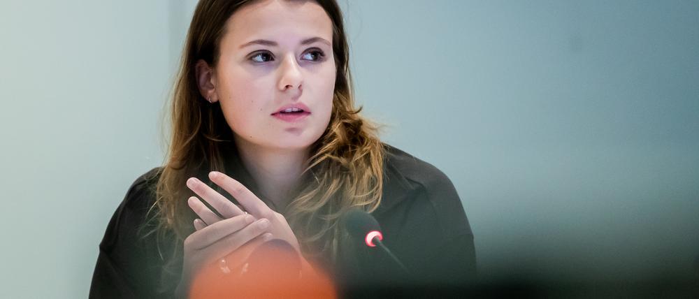 Luisa Neubauer, Klimaaktivistin, spricht bei einem Pressegespräch bei der UN-Klimakonferenz COP26.