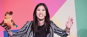 Auf der Bühne. Mai Thi Nguyen-Kim hat sich gegen einen Berufseinstieg bei einem Chemiekonzern entschieden. Heute arbeitet sie beim ZDF. 