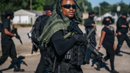 Mitglieder der NFAC in Louisville, Kentucky.