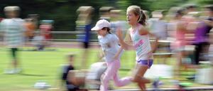 Jetzt gab es kein Halten mehr. Egal ob Junge oder Mädchen, sportliche Vorerfahrung oder nicht, die Kinder wollten einfach möglichst schnell ins Ziel.