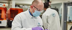 Bayer hat eine Dependance seiner Bostoner Biotech-Tochter BlueRock in Berlin eröffnet. Der Standort soll ein Signal sein und eine Initialzündung für modernste Forschung in der Region.