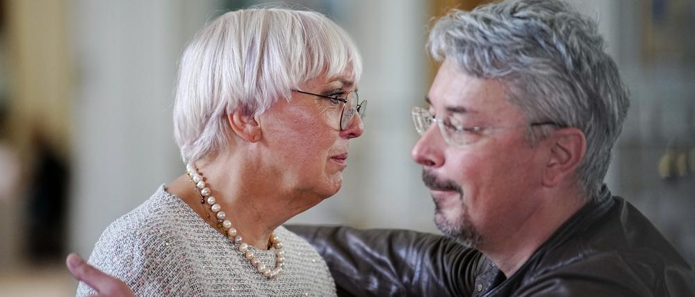 Kulturstaatsministerin Claudia Roth trifft in der ukrainischen Hafenstadt Odessa ihren Amtskollegen Olexandr Tkachenko.