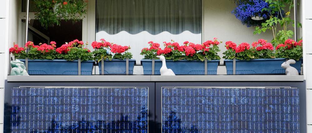 Ein „Balkon-Kraftwerk“ ist einfach anzuschließen - aber erst nach Anmeldung.