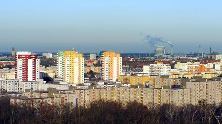 21.03.2022, Berlin - Deutschland. Blick über Staaken mit Häusern der Gewobag. *** 21 03 2022, Berlin Germany view over Staaken with houses of Gewobag 