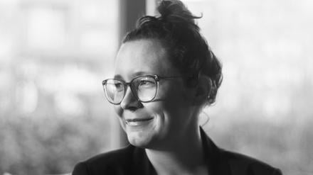 Johanna, 32, arbeitet heute in der Aidshilfe.