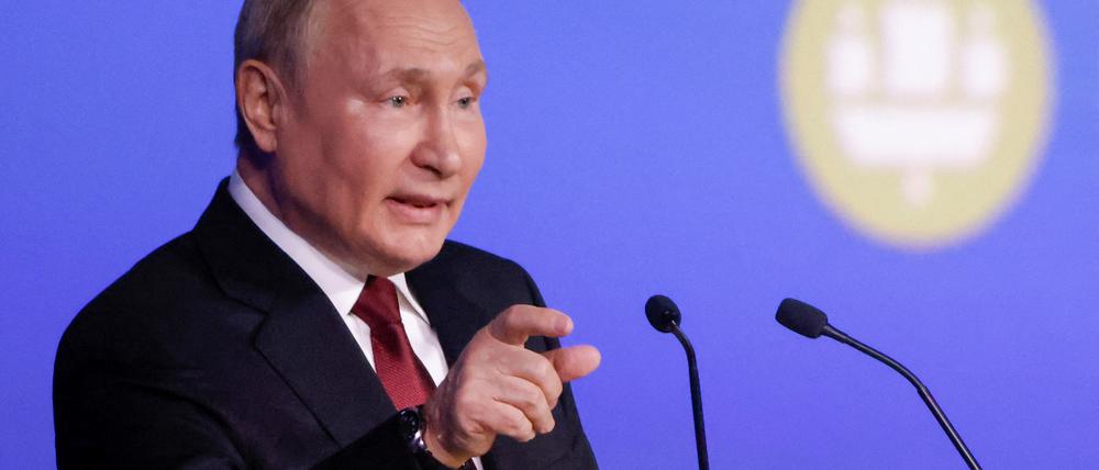 Russlands Präsident Vladimir Putin bei seiner Rede in St. Petersburg.