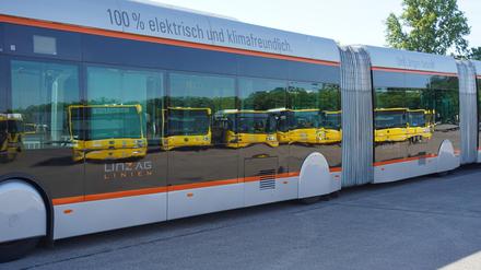 Unter dem Motto „Kommse rin, könnse E-Busse kieken“ können sich Interessierte am Wochenende die Busse ansehen. 
