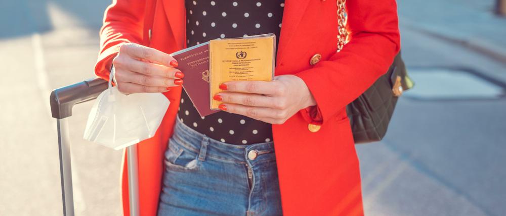 Mit Pass und Impfpass