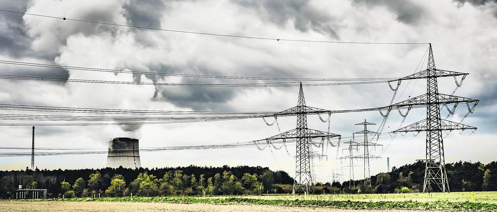 Themenfoto Atomkraft KKE Kernkraftwerk Lingen im Emsland / Niedersachsen, Atomkraft, Atomkraftwerk *2017 Kernkraftwerk Lingen *** Topic photo nuclear power KKE nuclear power plant Lingen in Emsland Lower Saxony, nuclear power, nuclear power plant 2017 nuclear power plant Lingen