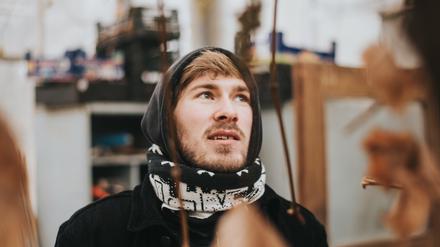 Dylan Watson-Brawn kocht in Berlins kleinstem Restaurant, dem Ernst in Wedding. 