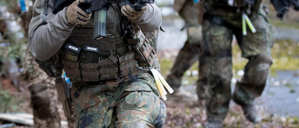 Eine ganze Kompanie des Kommando Spezialkräfte war dermaßen von Rechtsextremen unterwandert, dass es diesen Sommer aufgelöst wurde. dpa