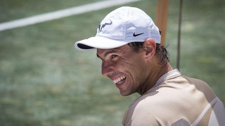 Inzwischen kann Rafael Nadal auf Mallorca auch auf Rasen trainieren. So wie er es zuletzt tat, um sich für Wimbledon in Form zu bringen.